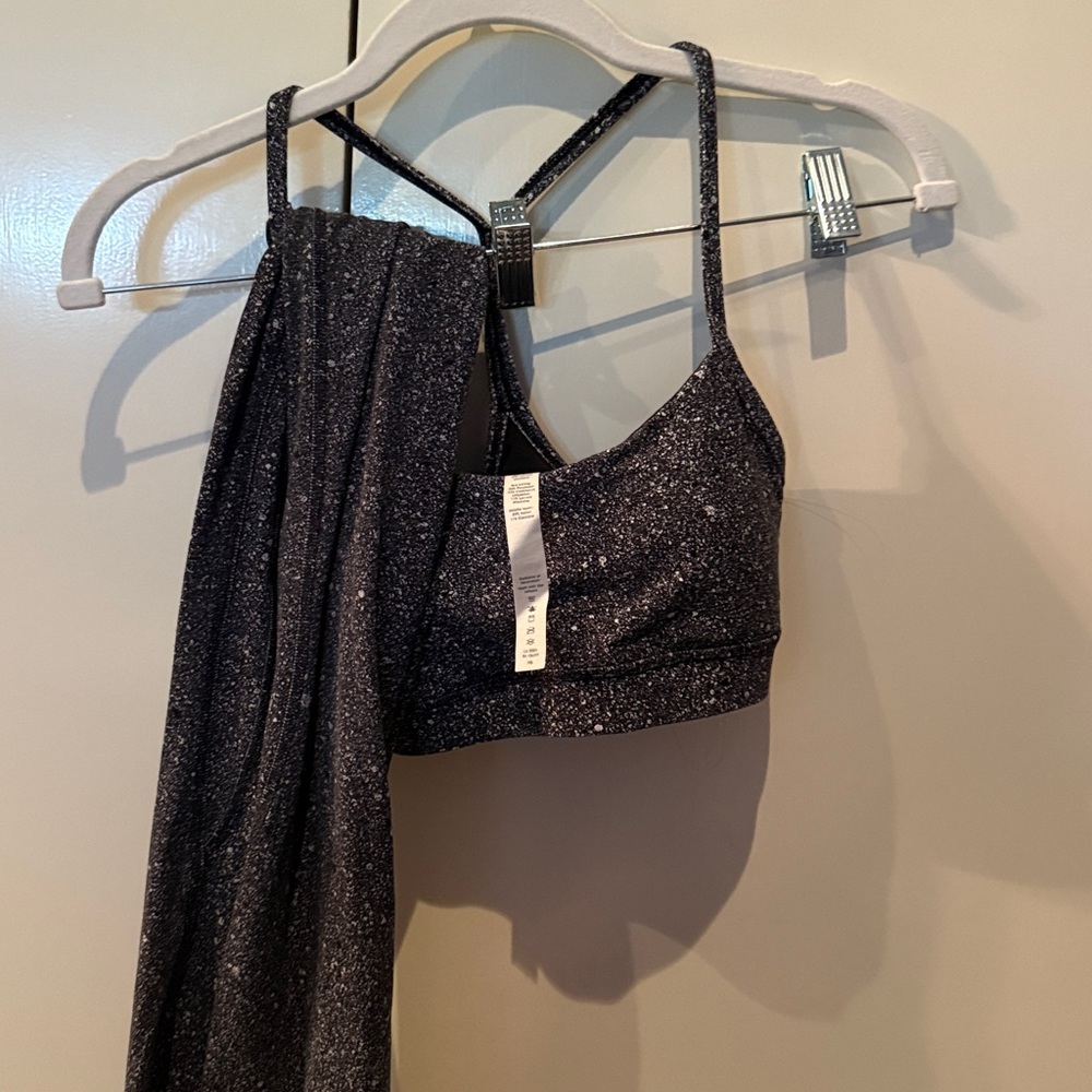 Lululemon Athletica Black and Gray Align leggings and matching sports bra